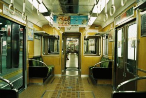 電車内に業務用洗剤をこぼす